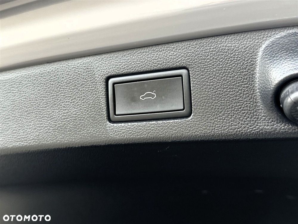 Volkswagen Arteon 2.0 TSI 4Motion R DSG - 35