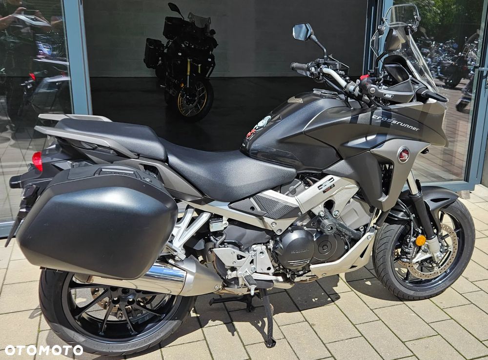 Honda VFR - 15