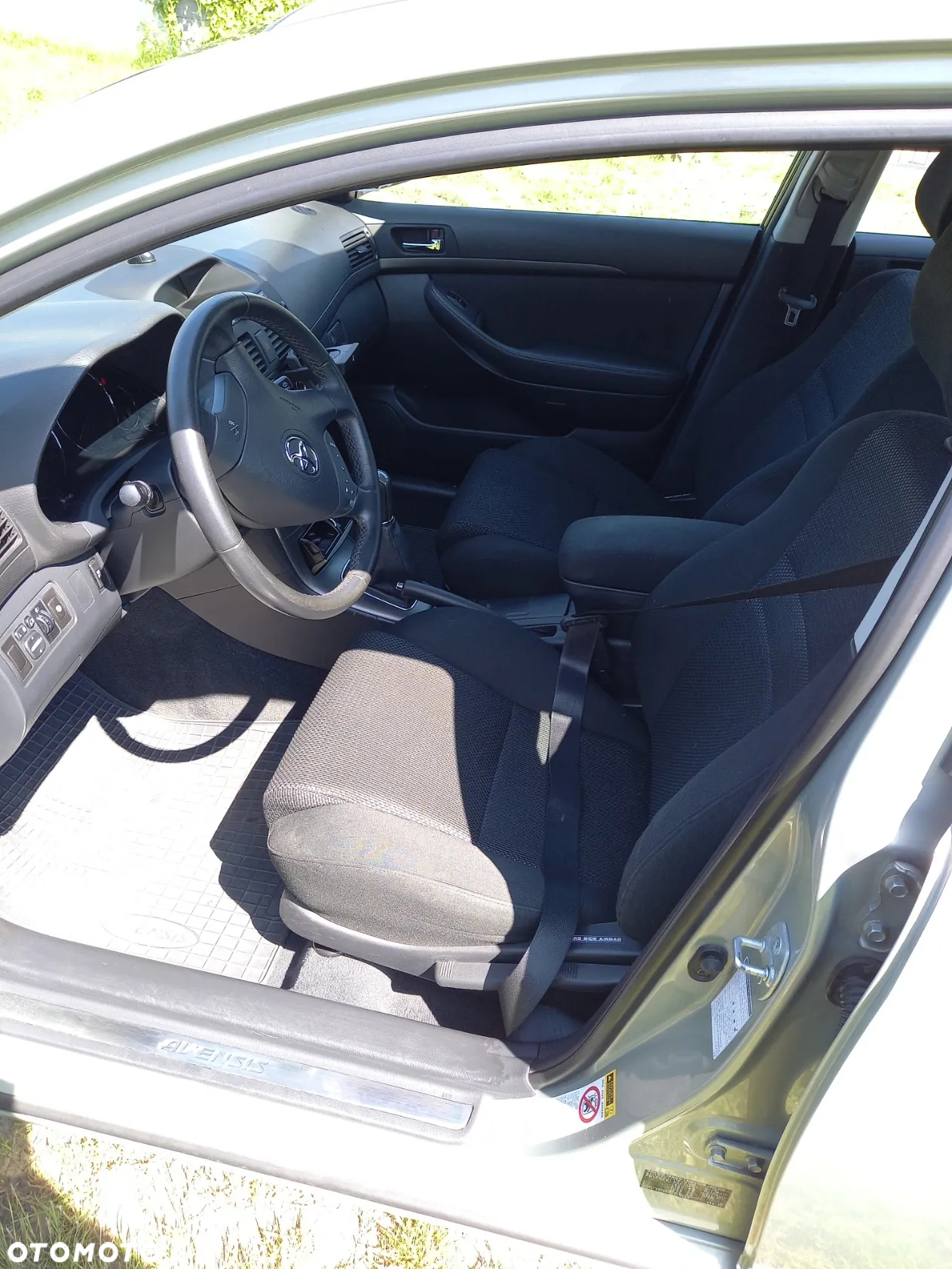 Toyota Avensis 1.8 VVT-i Terra - 9