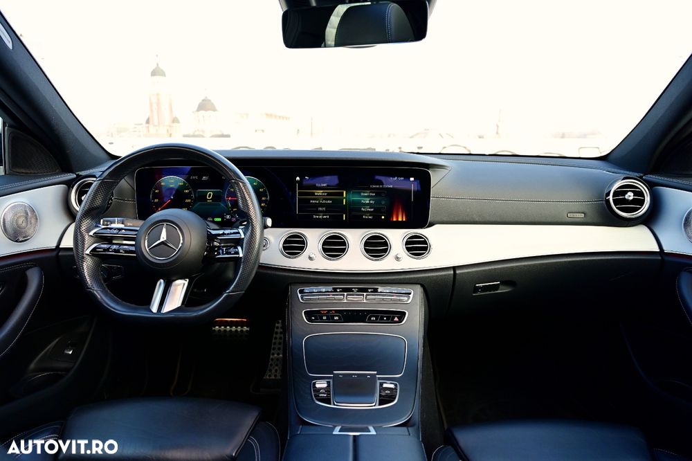 Mercedes-Benz E 300 4MATIC 9G-TRONIC AMG Line - 31