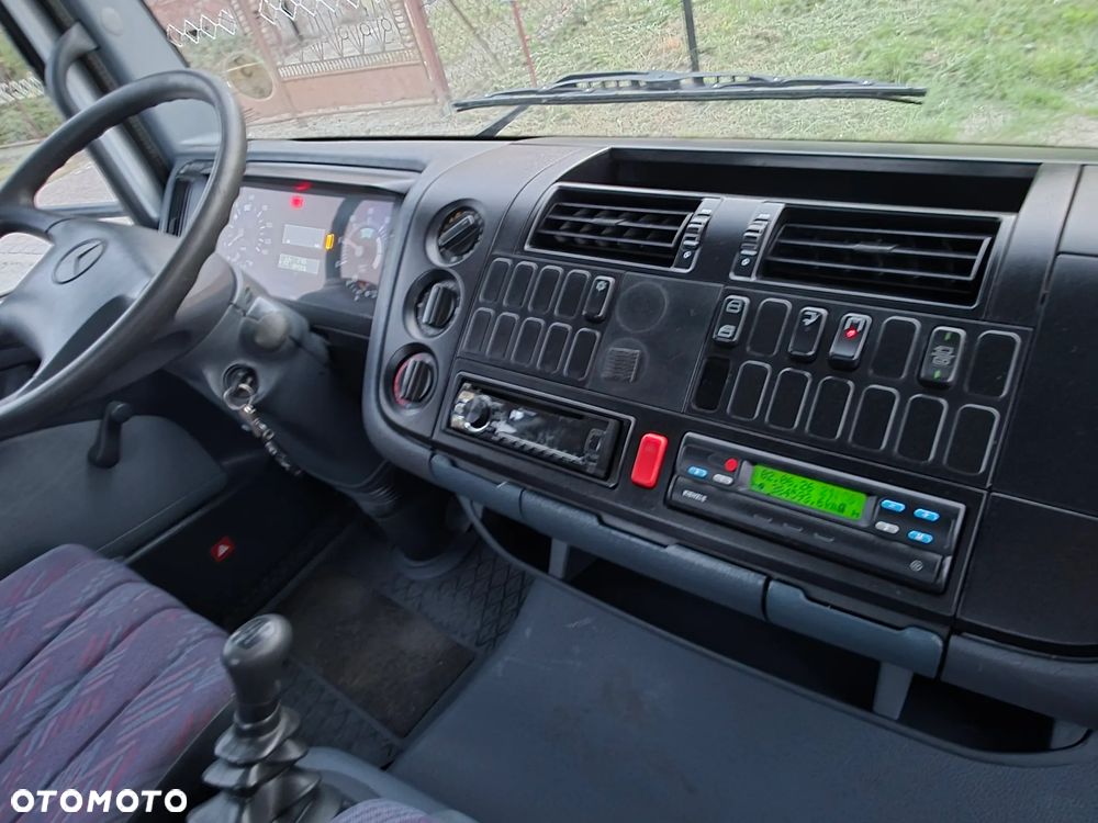 Mercedes-Benz Atego 818 - 11