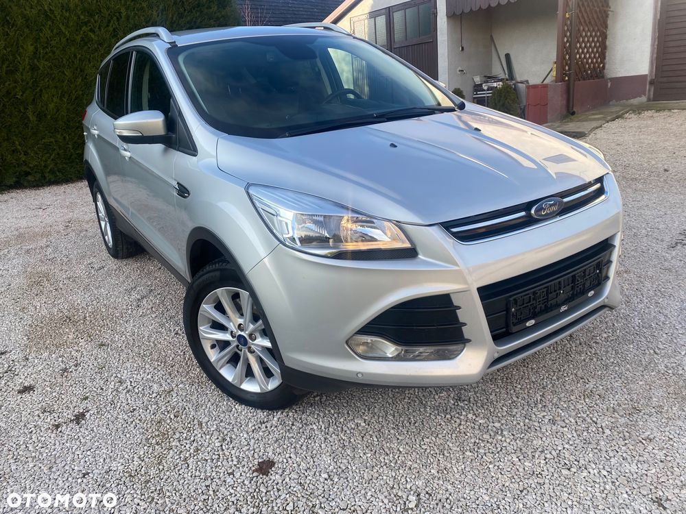 Ford Kuga 2.0 TDCi 2x4 Titanium - 2