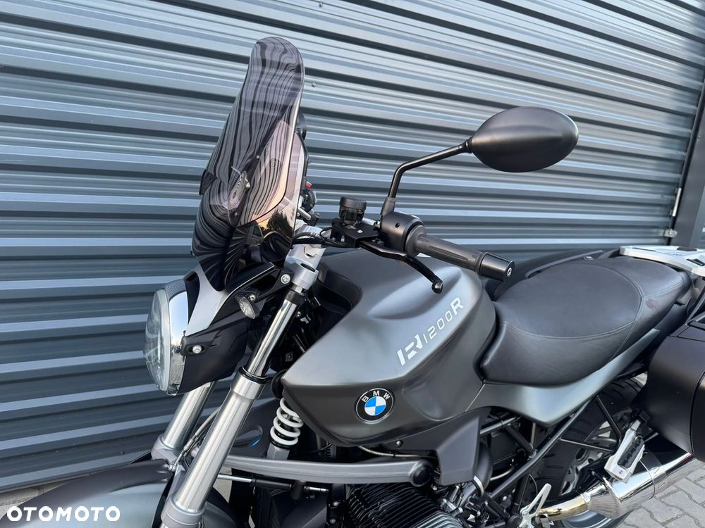 BMW R - 8