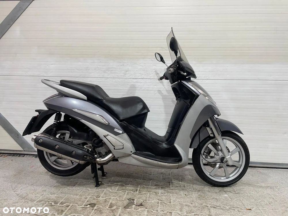 Peugeot Geopolis - 5