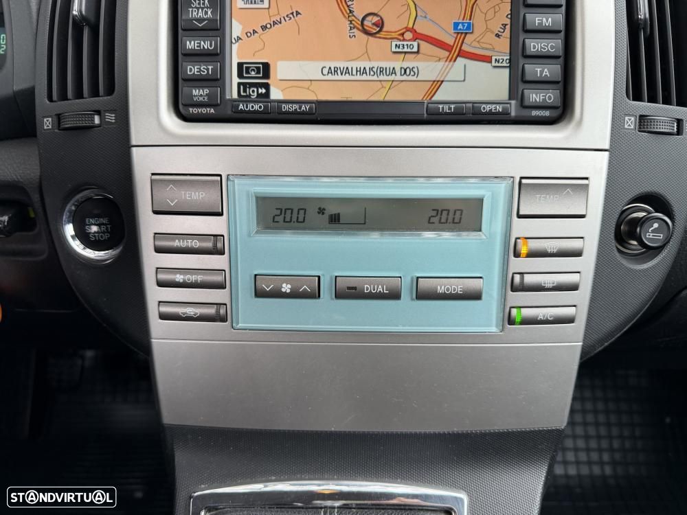 Toyota Corolla Verso 2.2 D-4D High Pack - 26