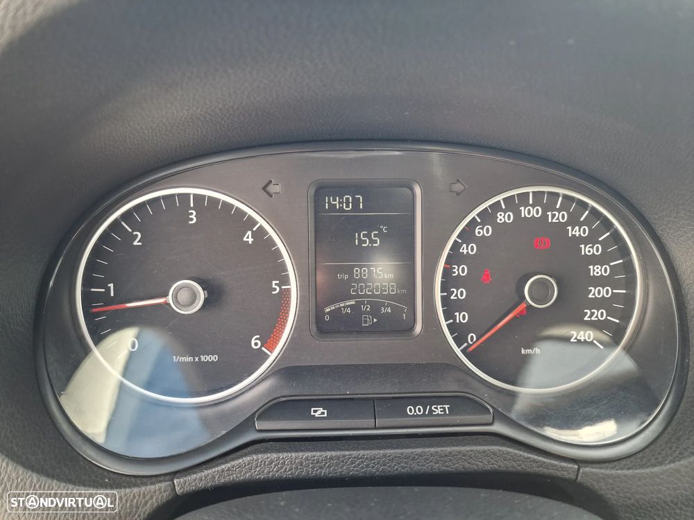 VW Polo 1.6 TDI Confortline BlueMotion - 18