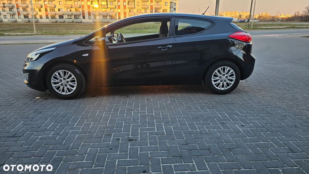 Kia Ceed 1.4 CVVT Dream Team Edition - 12
