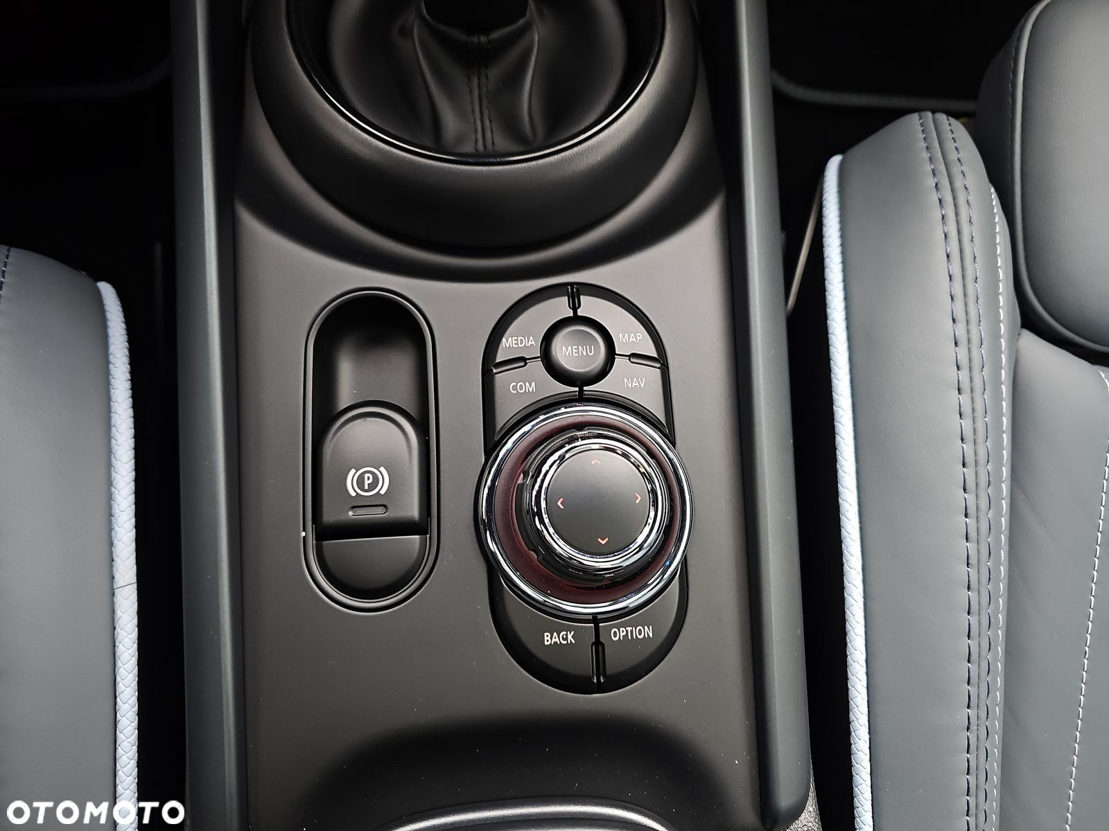 MINI Clubman - 16
