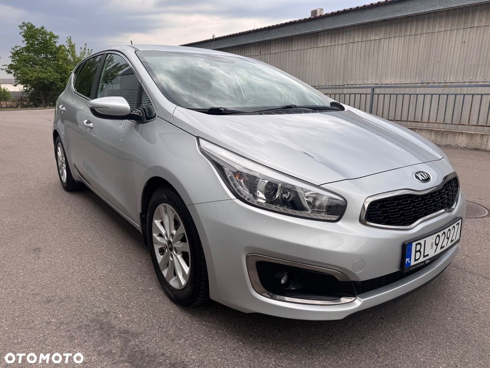 Kia Ceed 1.6 GDI DCT Platinum Edition - 13
