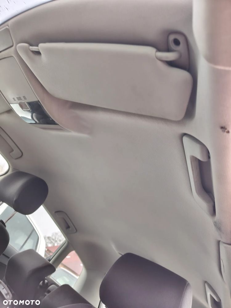 Skoda Octavia 2 II lift 2012 1,6 P 2006 r. 2,0 D na części podsufitka drzwi szyby lusterko zamek lampa itp - 23