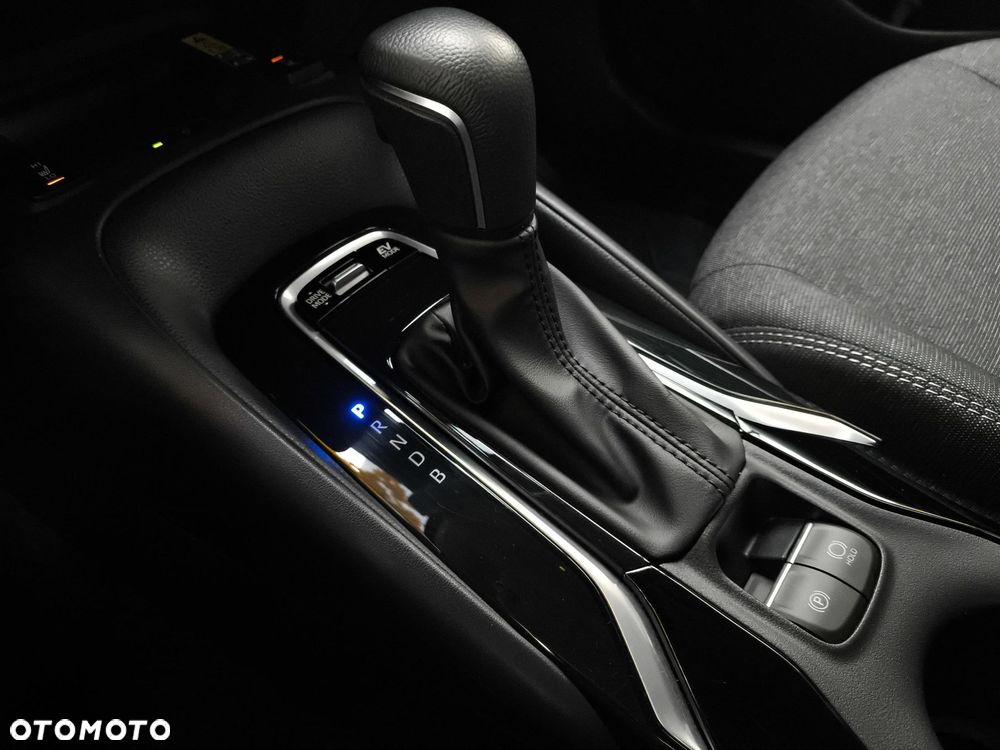 Toyota Corolla 1.8 Hybrid Style - 25