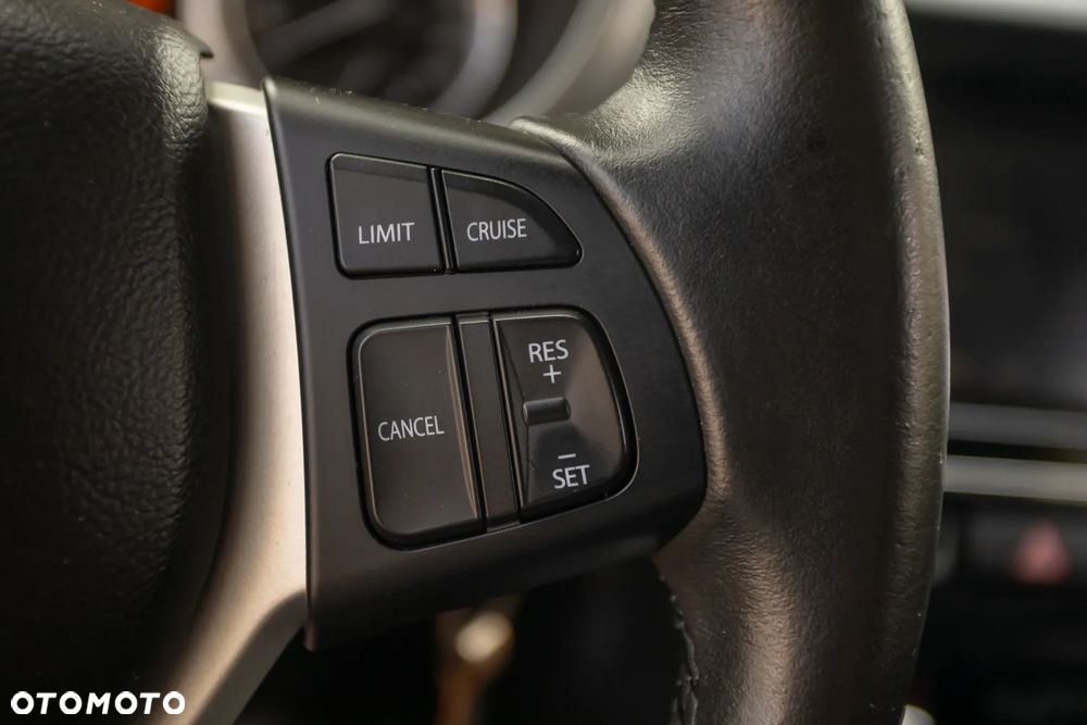 Suzuki Vitara 1.6 Comfort 2WD - 23
