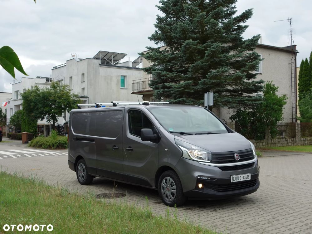 Renault TRAFIC - 2