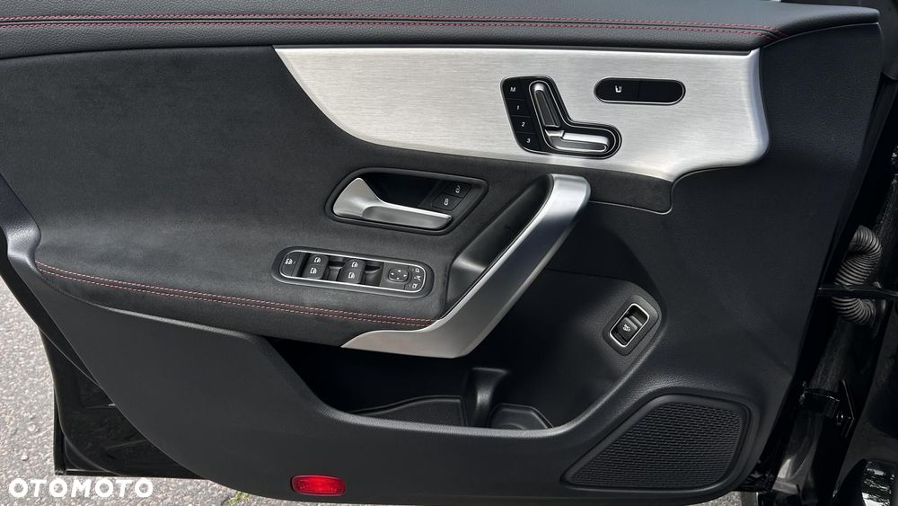 Mercedes-Benz CLA 200 mHEV 7G-DCT - 10