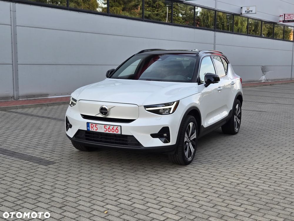 Volvo XC 40 82kWh P8 Recharge AWD Pro - 2