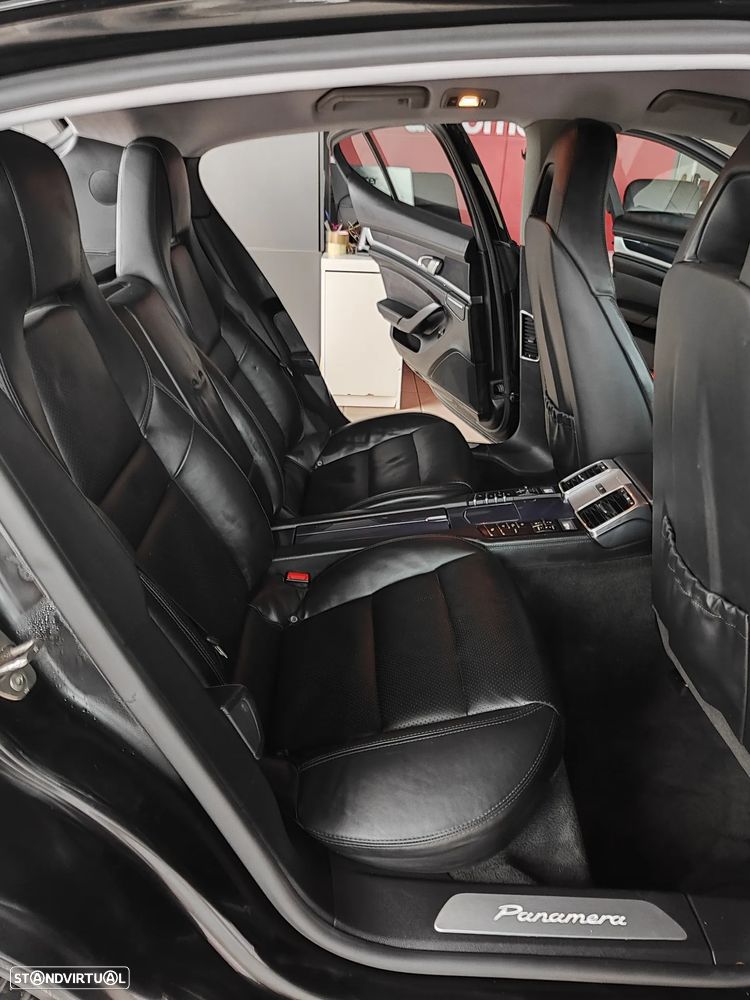 Porsche Panamera Platinum Edition - 17