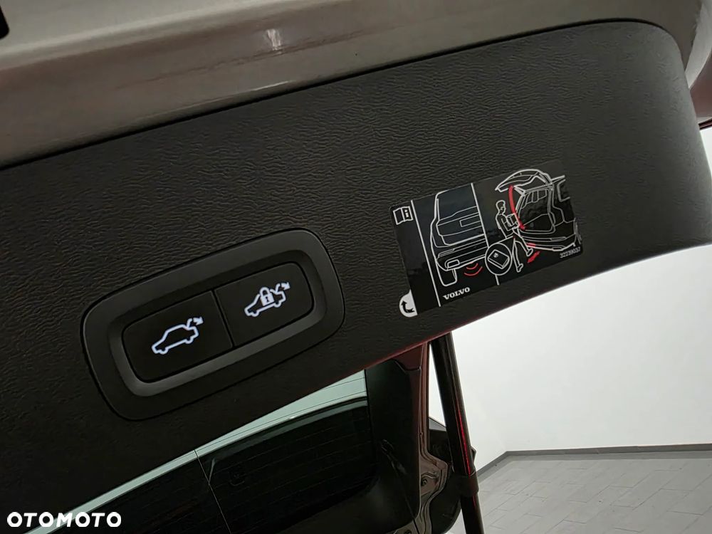 Volvo XC 40 D4 AWD Geartronic Inscription - 40