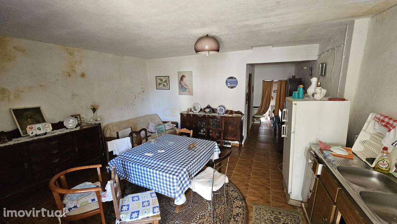 Moradia T2 no Centro de Alguber – Cadaval - Grande imagem: 5/9