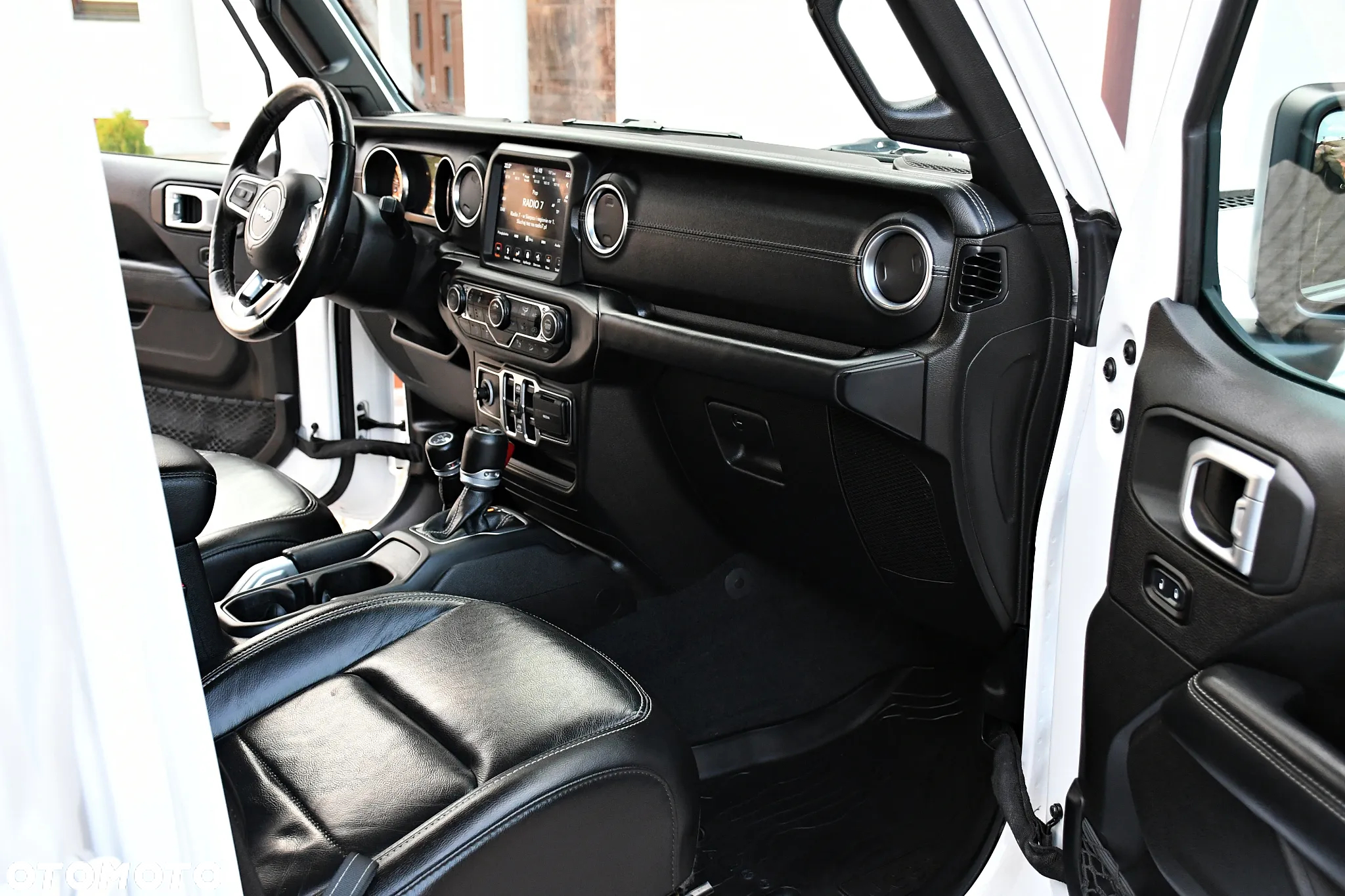 Jeep Wrangler Unlimited GME 2.0 Turbo Sahara - 21