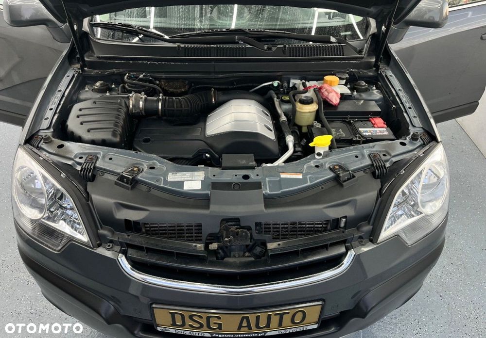 Opel Antara - 36