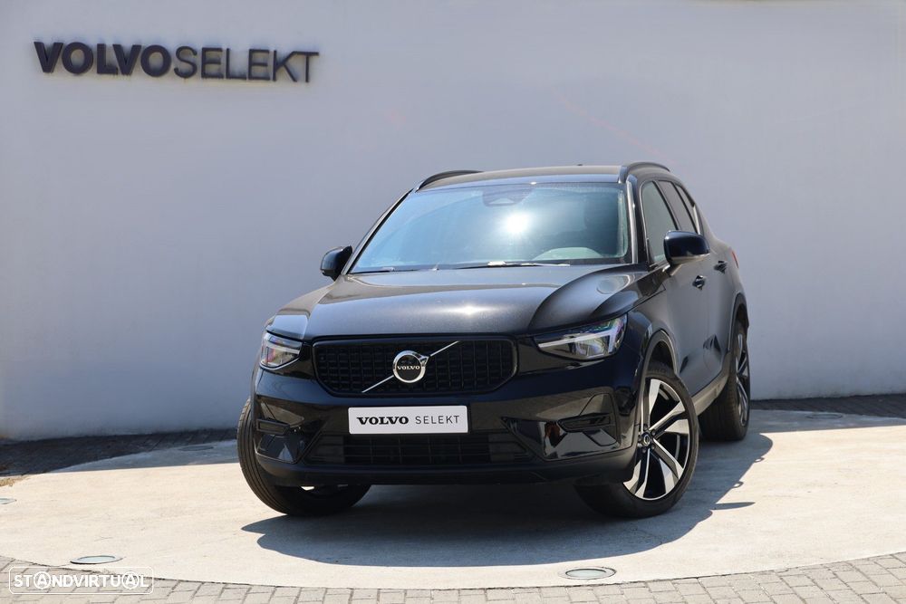 Volvo XC 40 2.0 B3 Plus Dark - 1