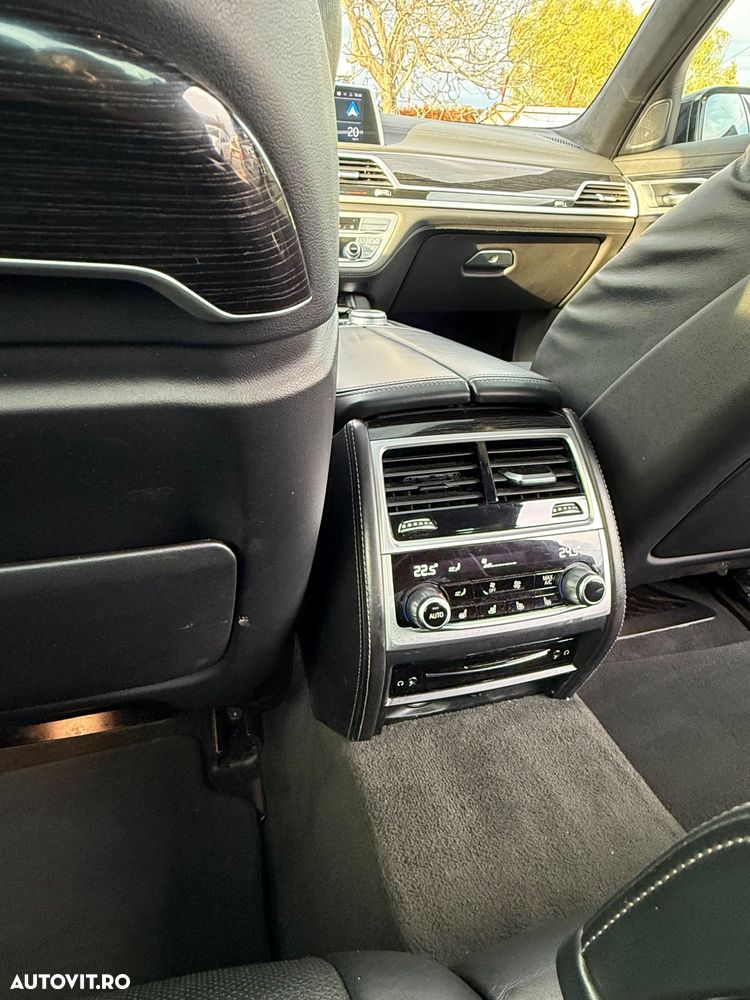 BMW Seria 7 730d xDrive - 11