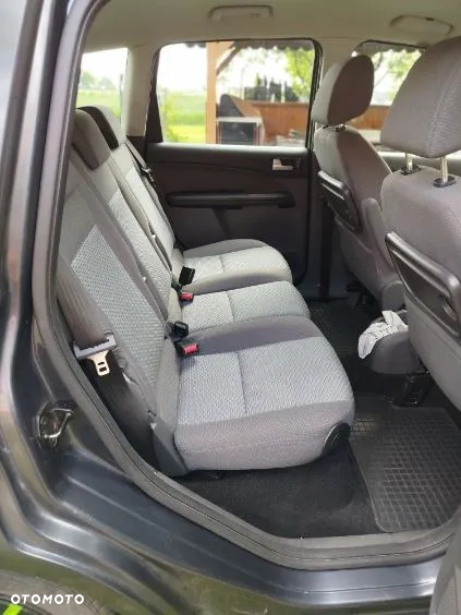 Ford Focus C-Max - 4