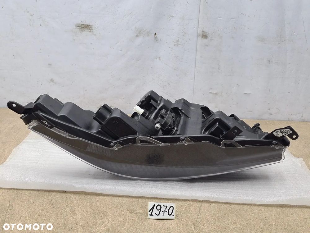 Toyota Yaris 4 IV od 20r lampa prawy prawa przednia przód Full Led - 7