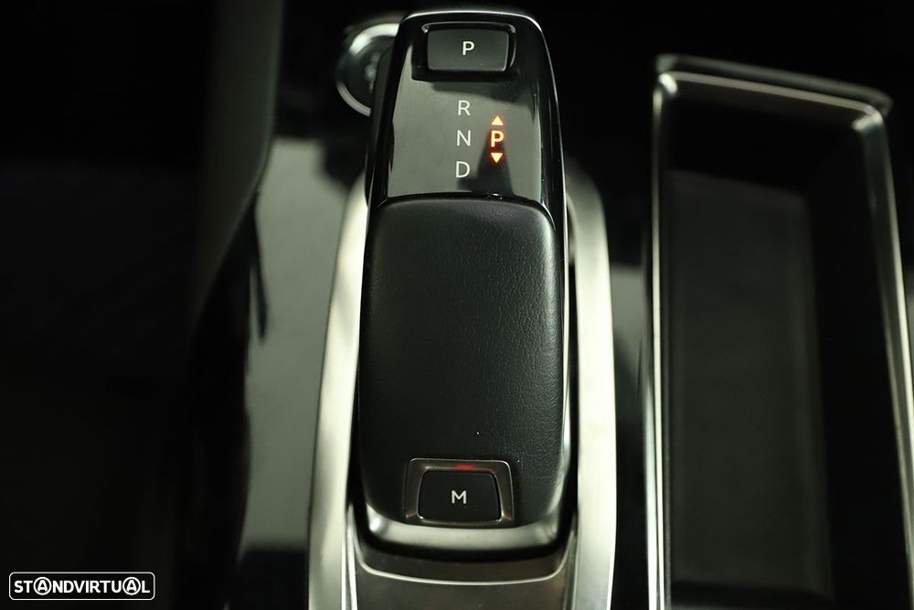 Peugeot 3008 1.2 PureTech GT EAT8 - 14