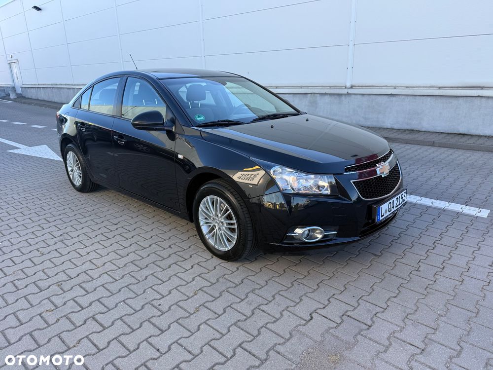 Chevrolet Cruze 1.6 LS - 2