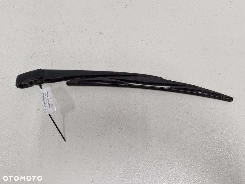 INFINITI EX30 RAMIĘ WYCIERACZKI TYŁ BAGAŻNIKA - 1
