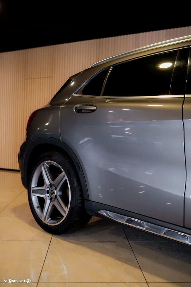 Mercedes-Benz GLA 200 - 9