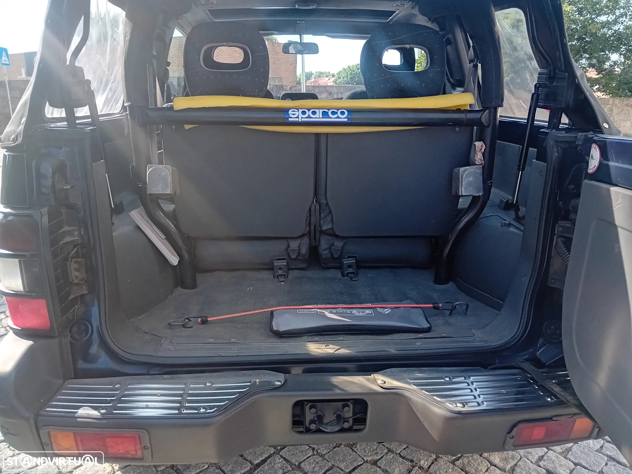 Mitsubishi Pajero - 17