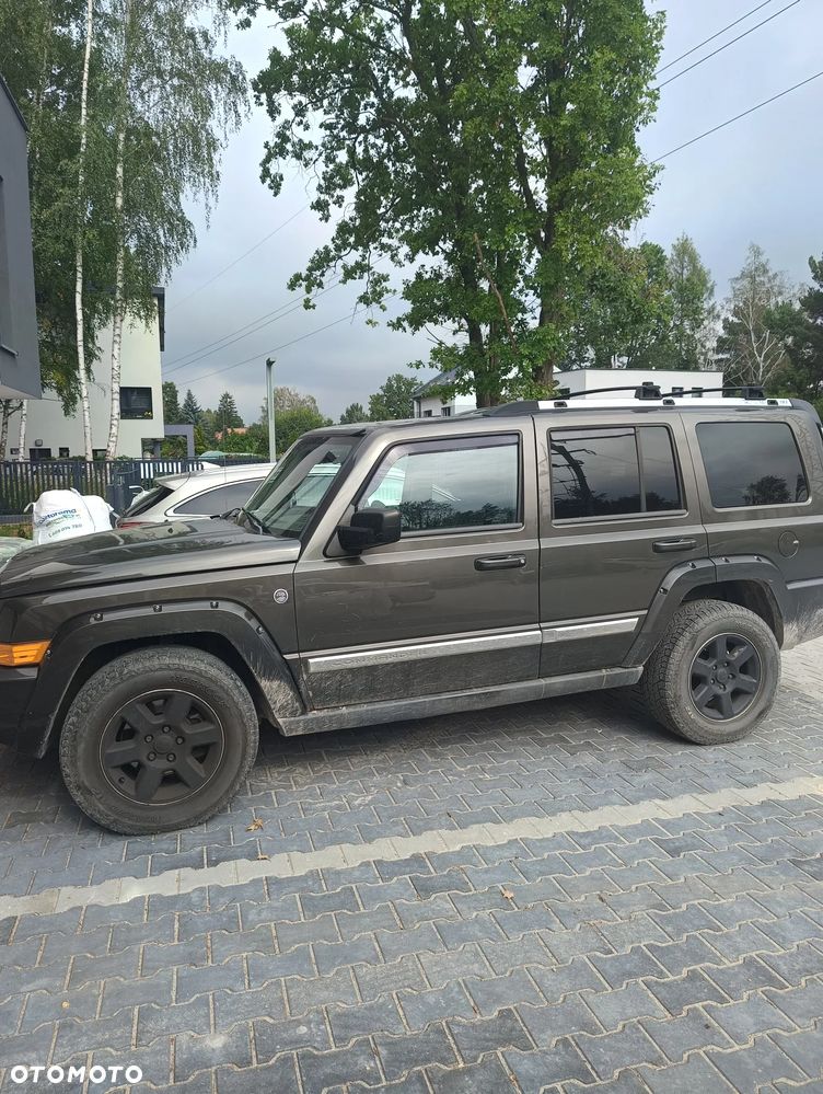 Jeep Commander - 1