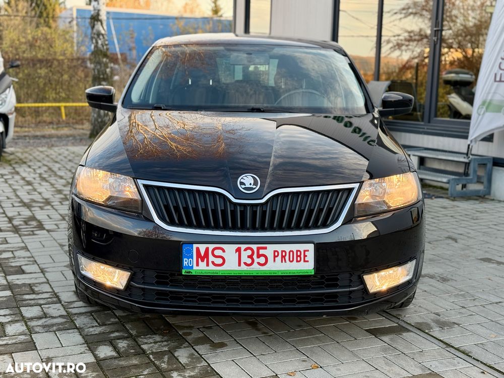 Skoda RAPID Spaceback 1.4 TSI DSG Style+ - 9