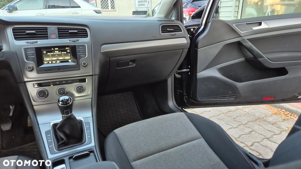 Volkswagen Golf 1.2 TSI BMT Trendline EU6 - 23