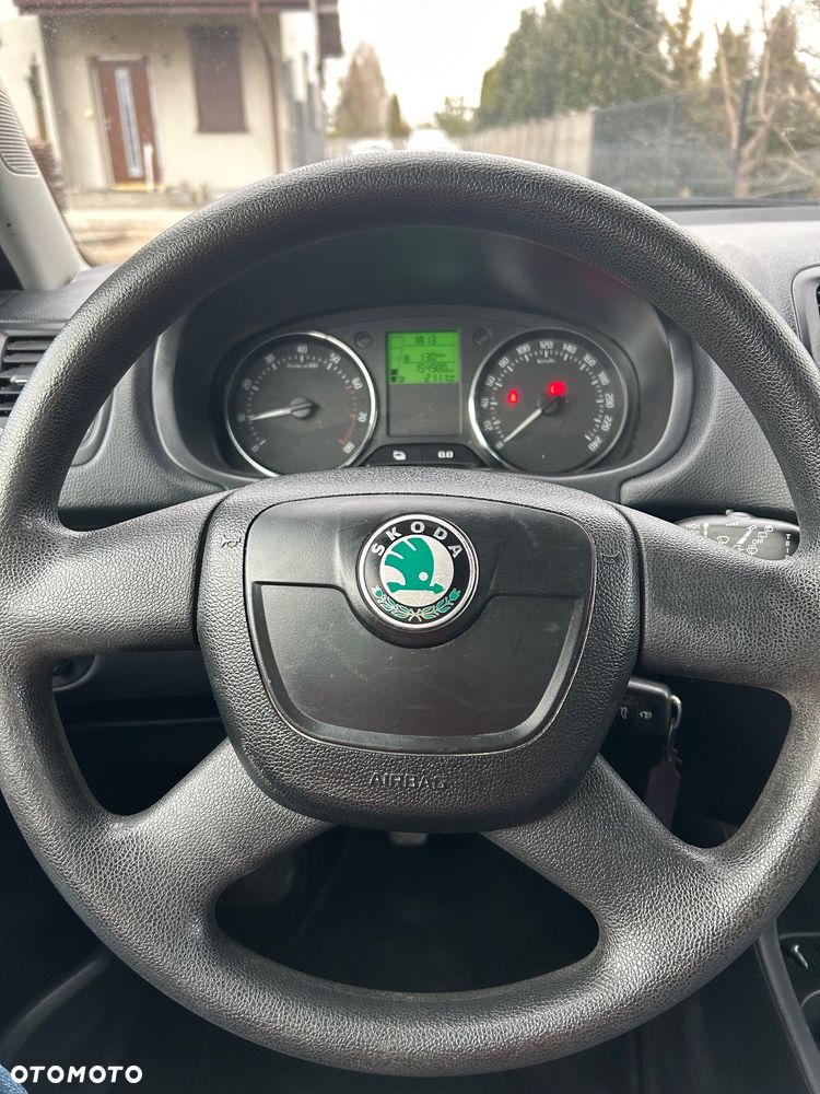 Skoda Fabia 1.2 HTP Active - 3