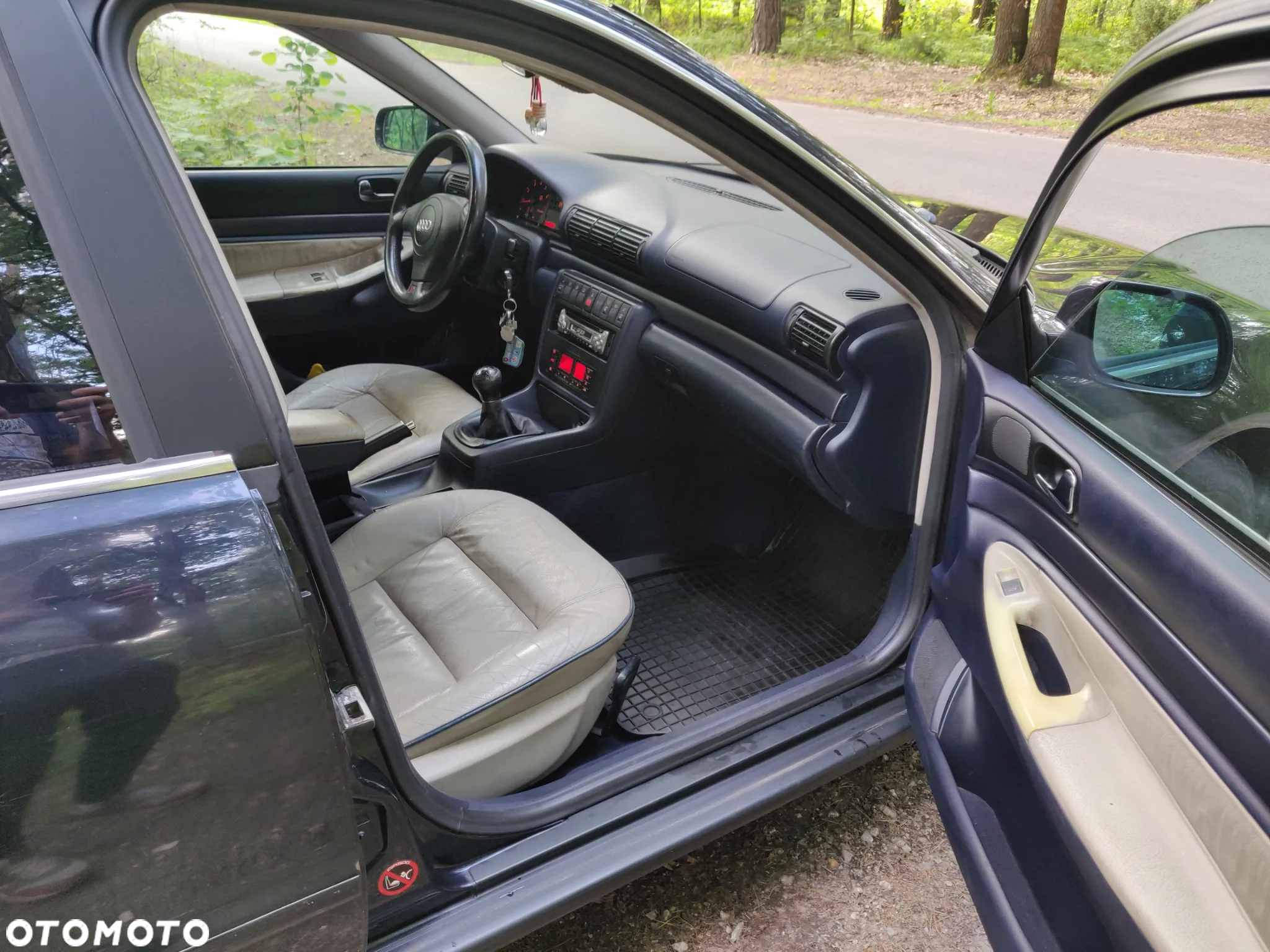 Audi A4 Avant 2.4 - 18