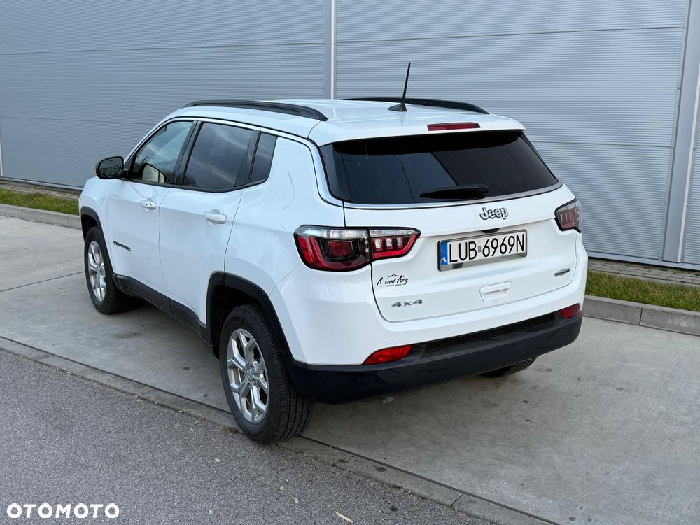 Jeep Compass - 10