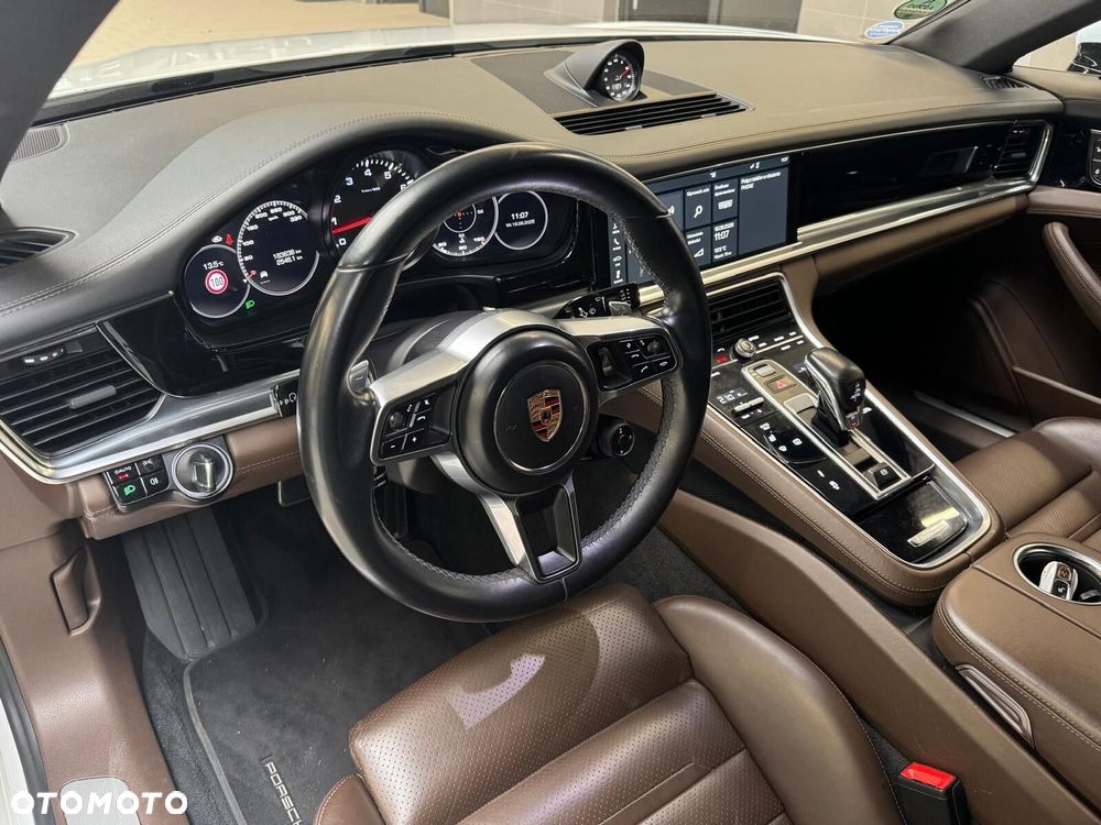 Porsche Panamera - 13