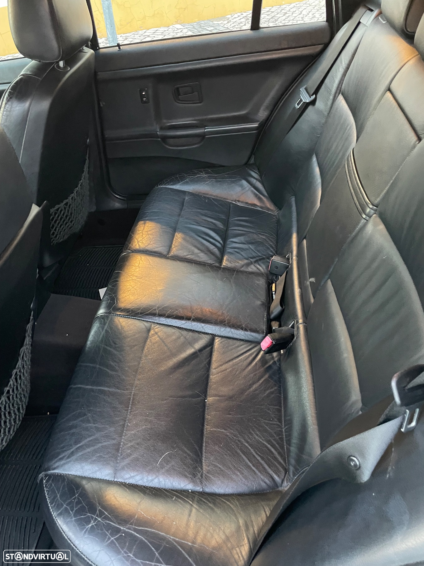 BMW 318 tds Touring Exclusive - 13