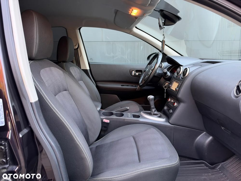 Nissan Qashqai - 23