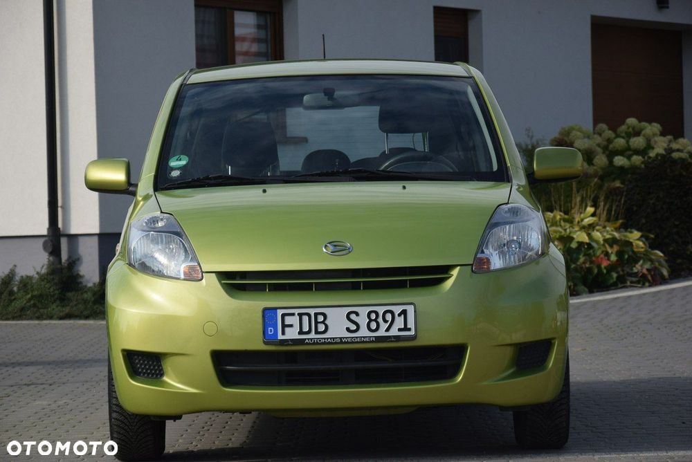 Daihatsu Sirion - 3