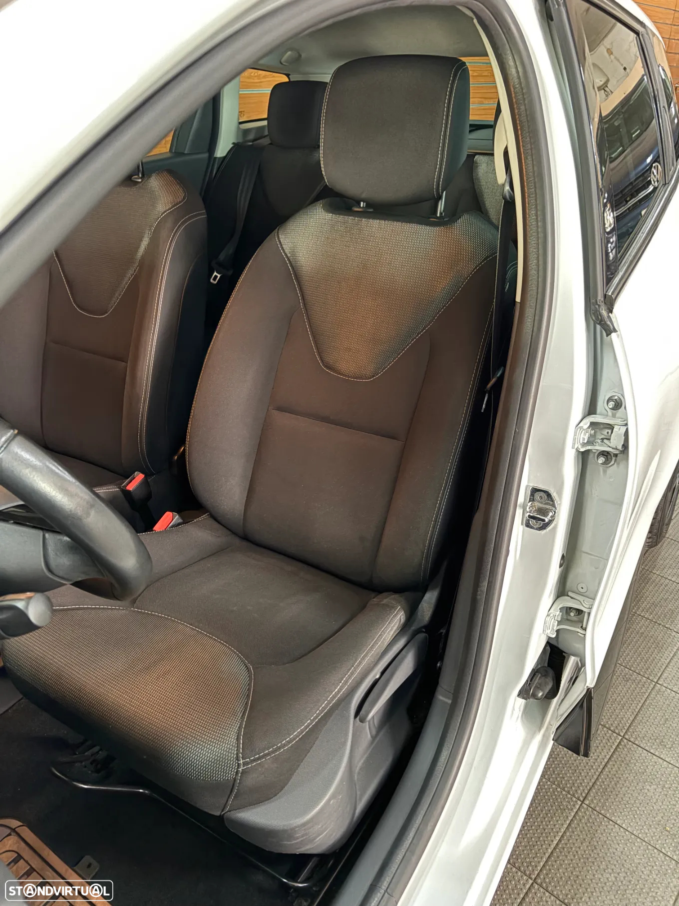 Renault Clio Sport Tourer (Energy) dCi 90 Start & Stop LIMITED - 9