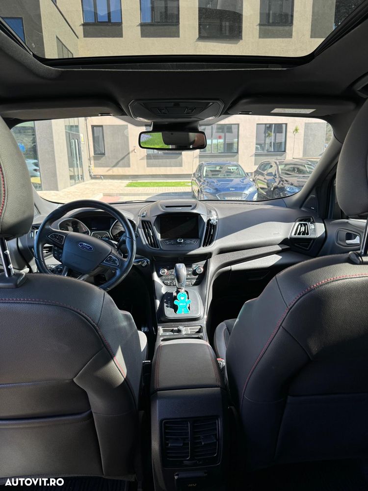 Ford Kuga 2.0 TDCi 4WD Powershift ST-Line - 9