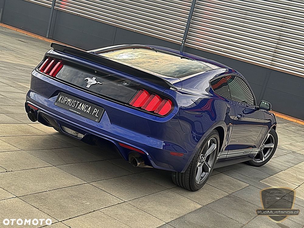 Ford Mustang - 28