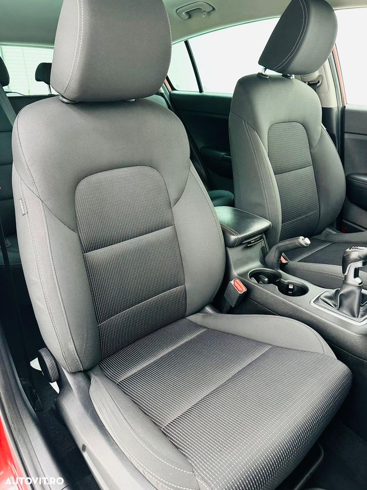Kia Sportage 1.6 GDI 2WD Dream-Team Edition - 14