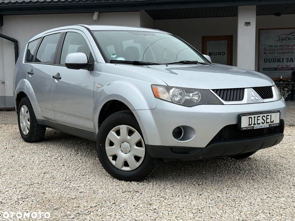 Mitsubishi Outlander 2.0 DID Intense + - 3
