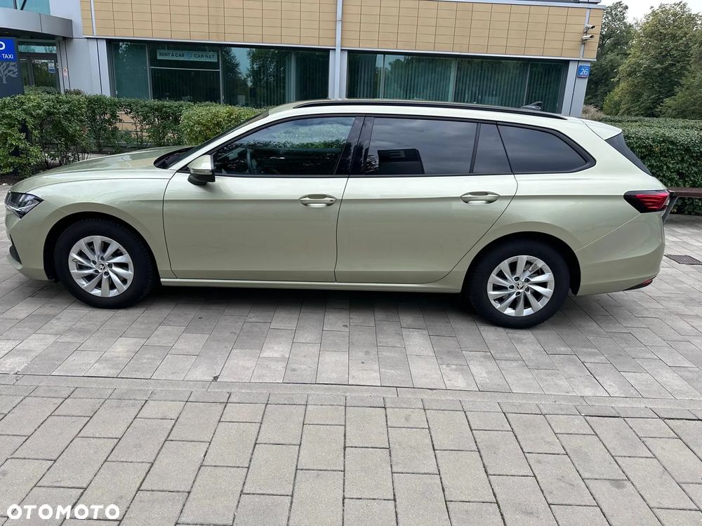Skoda Superb 2.0 TDI SCR Essence DSG - 11
