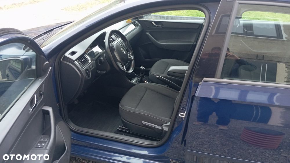 Skoda RAPID 1.6 TDI DPF Edition - 6